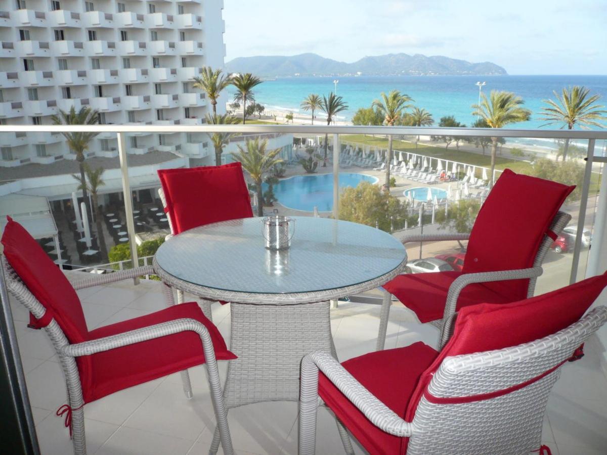 Modern Apartment With Stunning Sea View กาลามิยอร์ ภายนอก รูปภาพ
